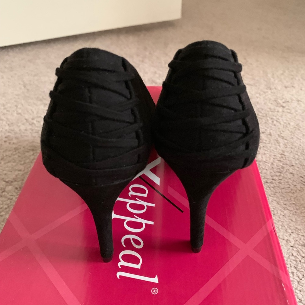 High heels - Picture 2 of 7